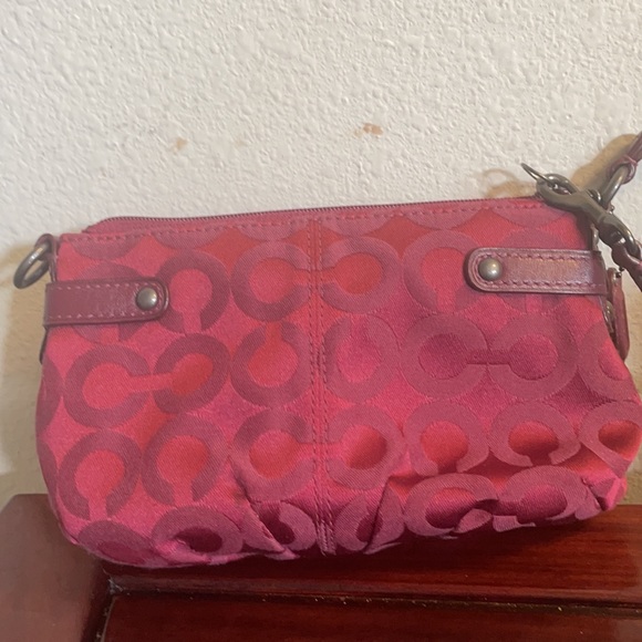 Coach signature wristlet - Picture 3 of 4